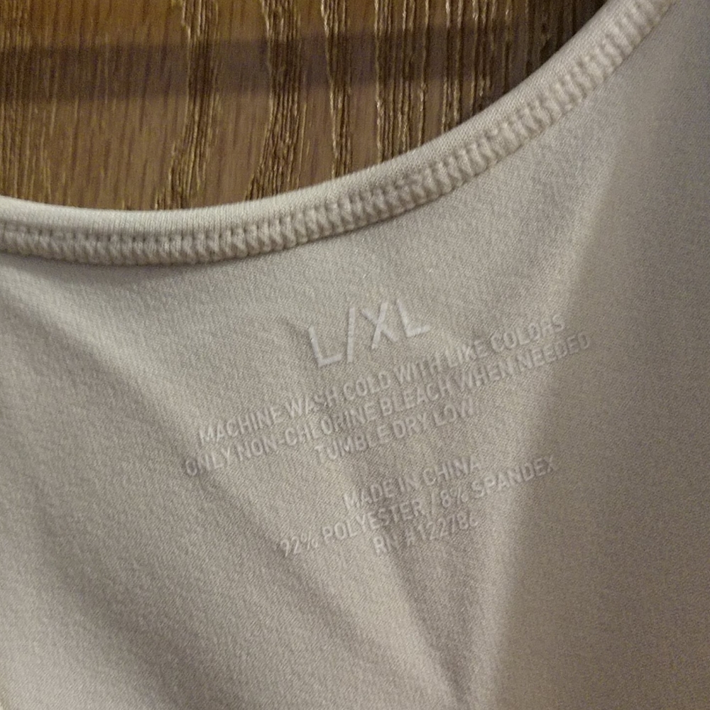 Tank top - Picture 2 of 2